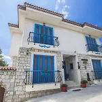 Hotel Tash Mekan