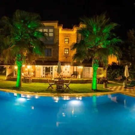 Tash Mekan 3* Alaçatı