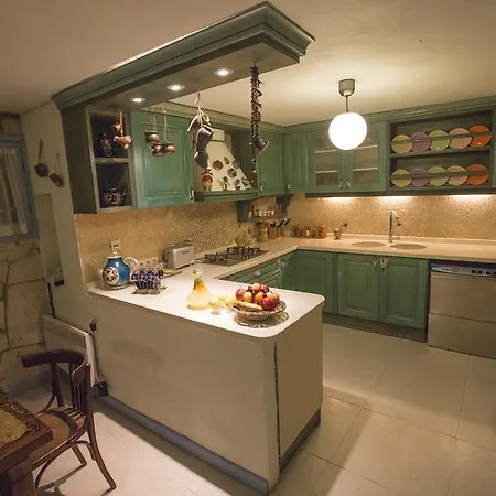 Tash Mekan イン アラカティ