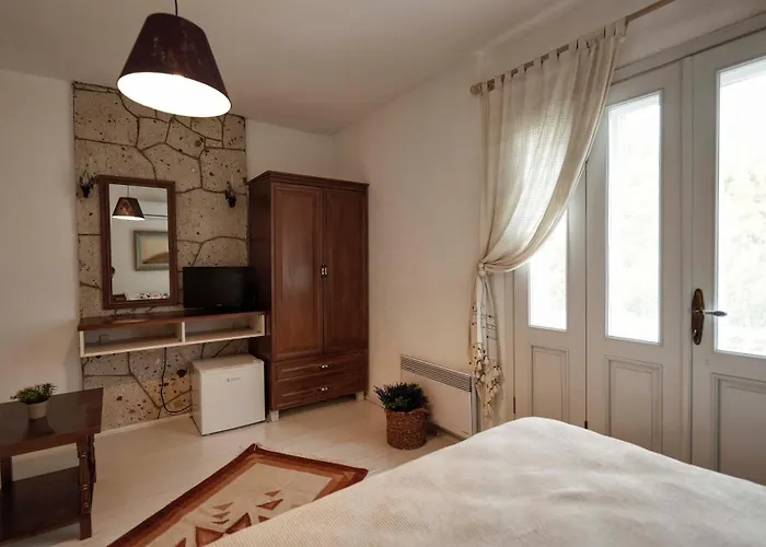 Tash Mekan Otel