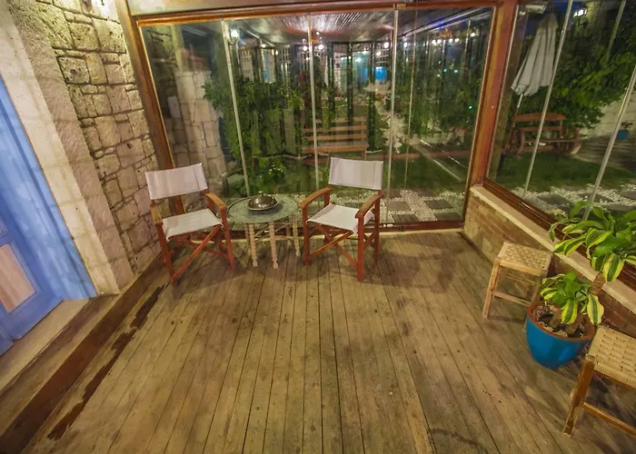 Tash Mekan Otel Alaçatı