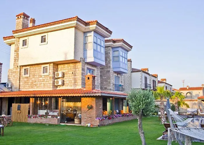 Tash Mekan Otel 3*