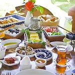 Tash Mekan Alacati
