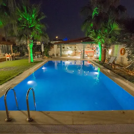 אורחן Tash Mekan 3*